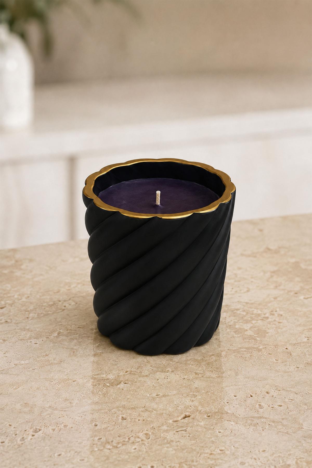 Devin Black-Gold Helix Candle (10 cm)
