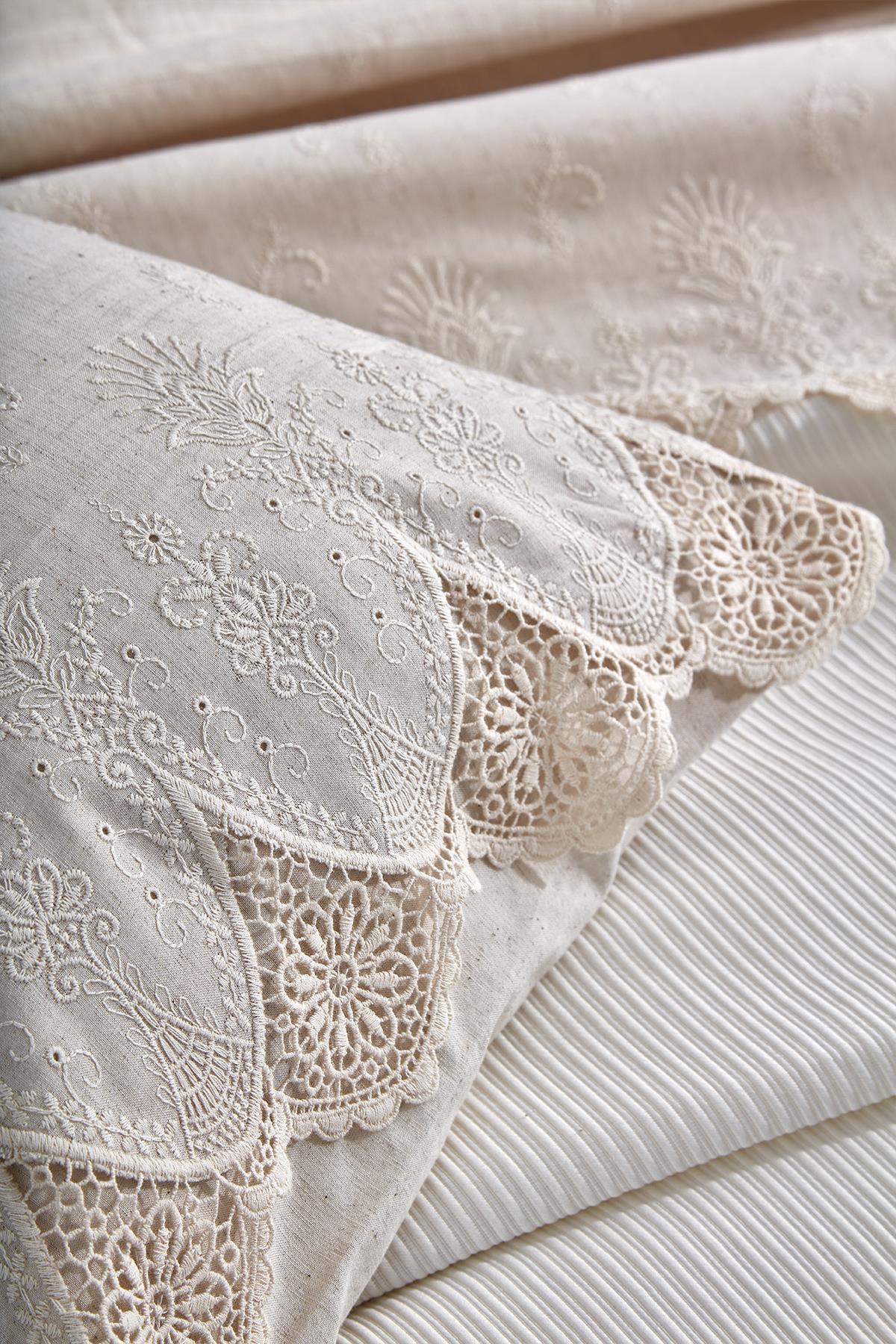 Emma Dantelli Süper King Size 7 Parça Nevresim + Pike Set - Nazik Home - Yuvama Değer!