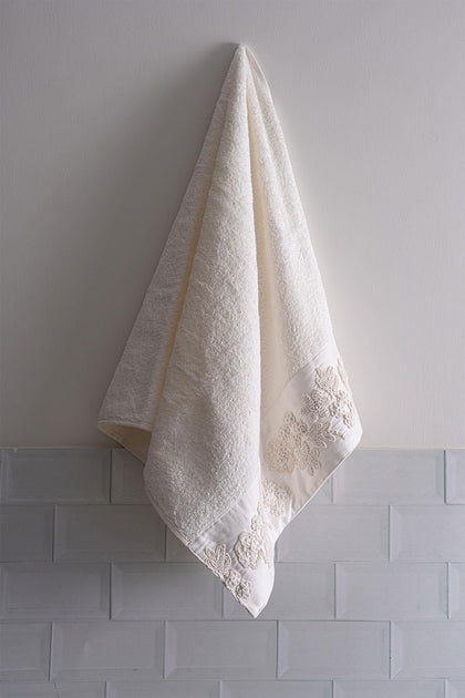 Madeira 3D Knitted Flower Embroidered Face Towel (50 x 90 cm)