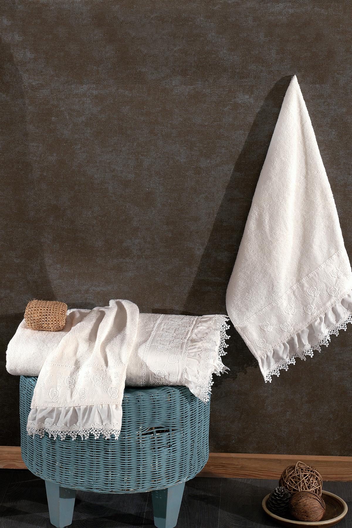 Alina Lace and Embroidered Hand Towel (30 x 50 cm)