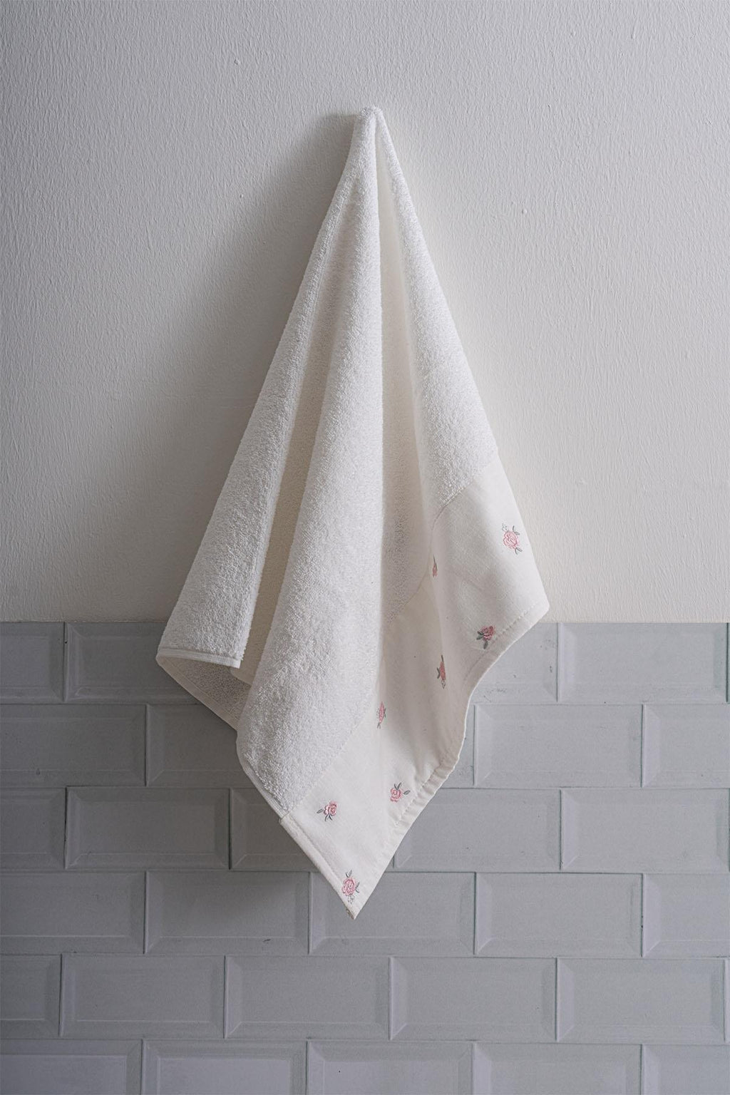 Flower Garden Rose Embroidered Face Towel (50 x 90 cm)