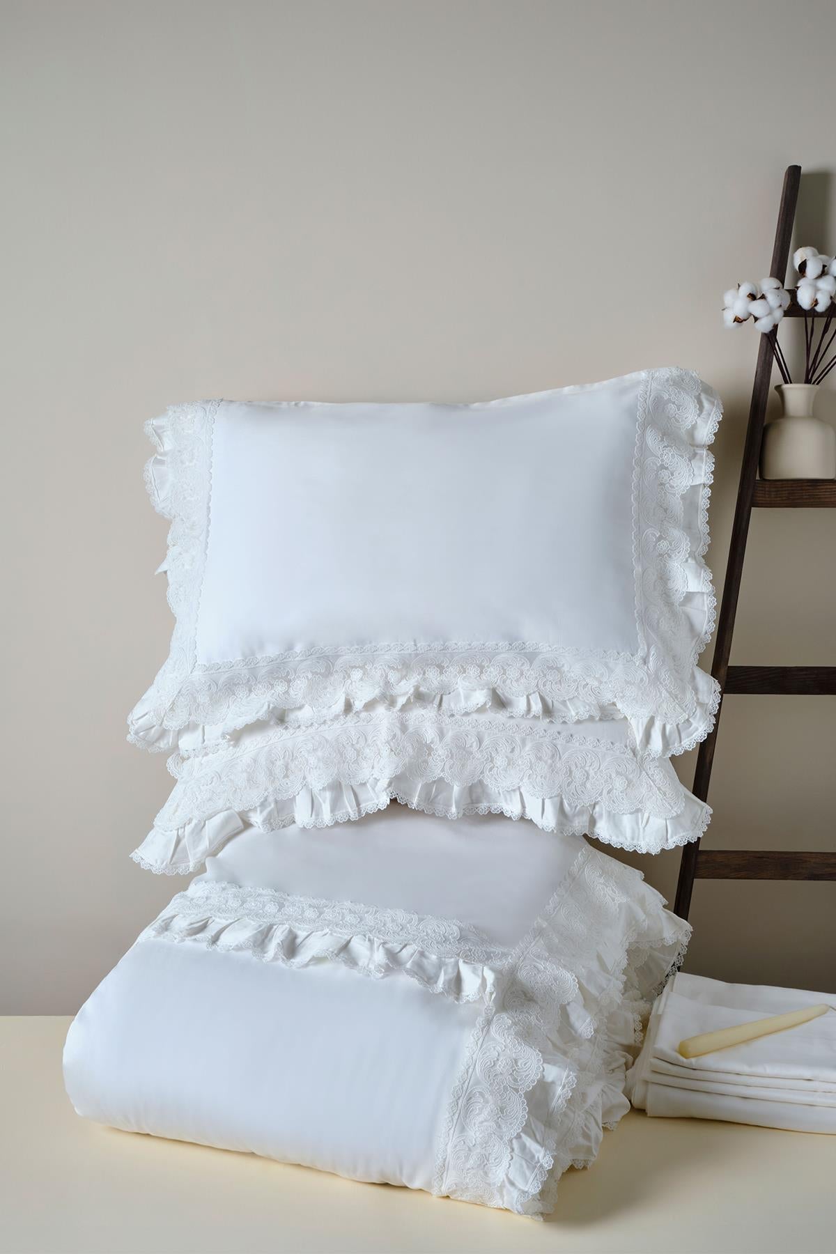 Helen Lace Cotton Satin Single 4-Piece Duvet Cover Set