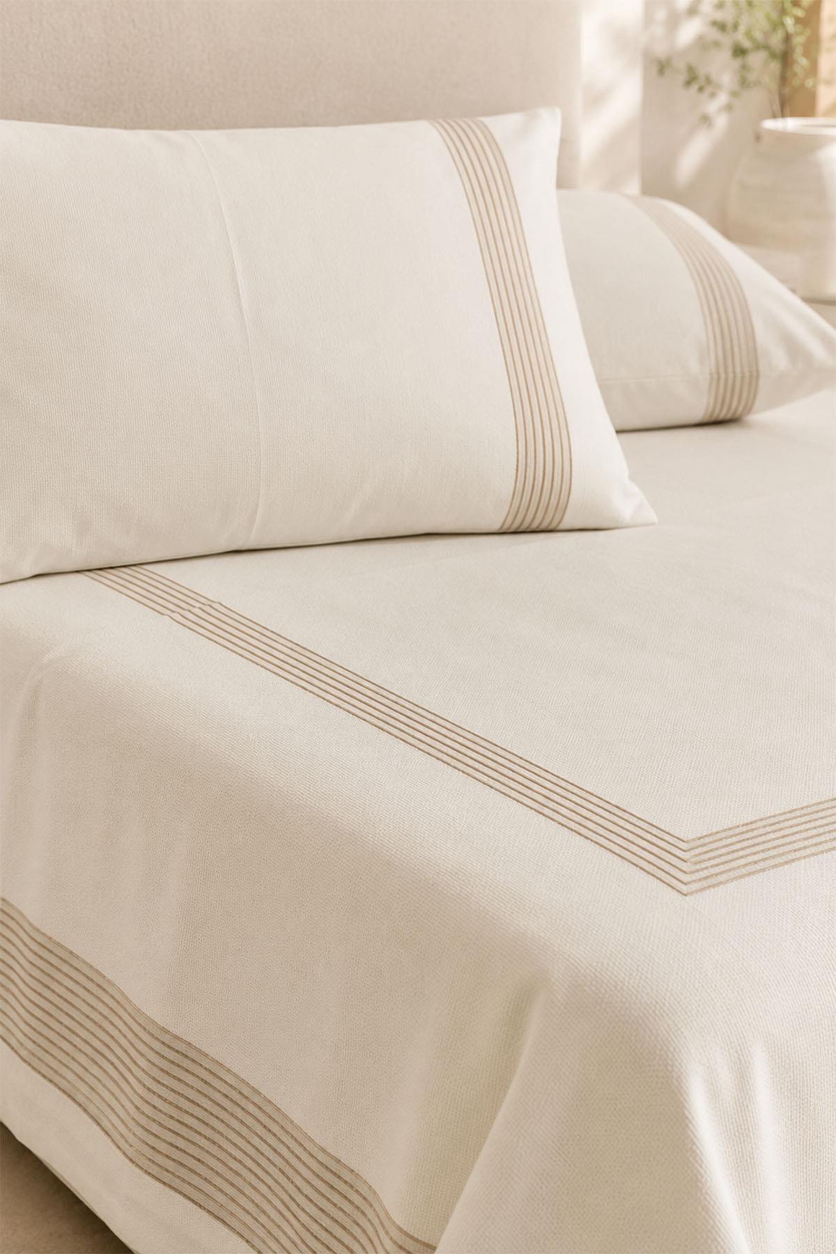 Marbel Striped Detail Double Size 4-Piece Pique Set