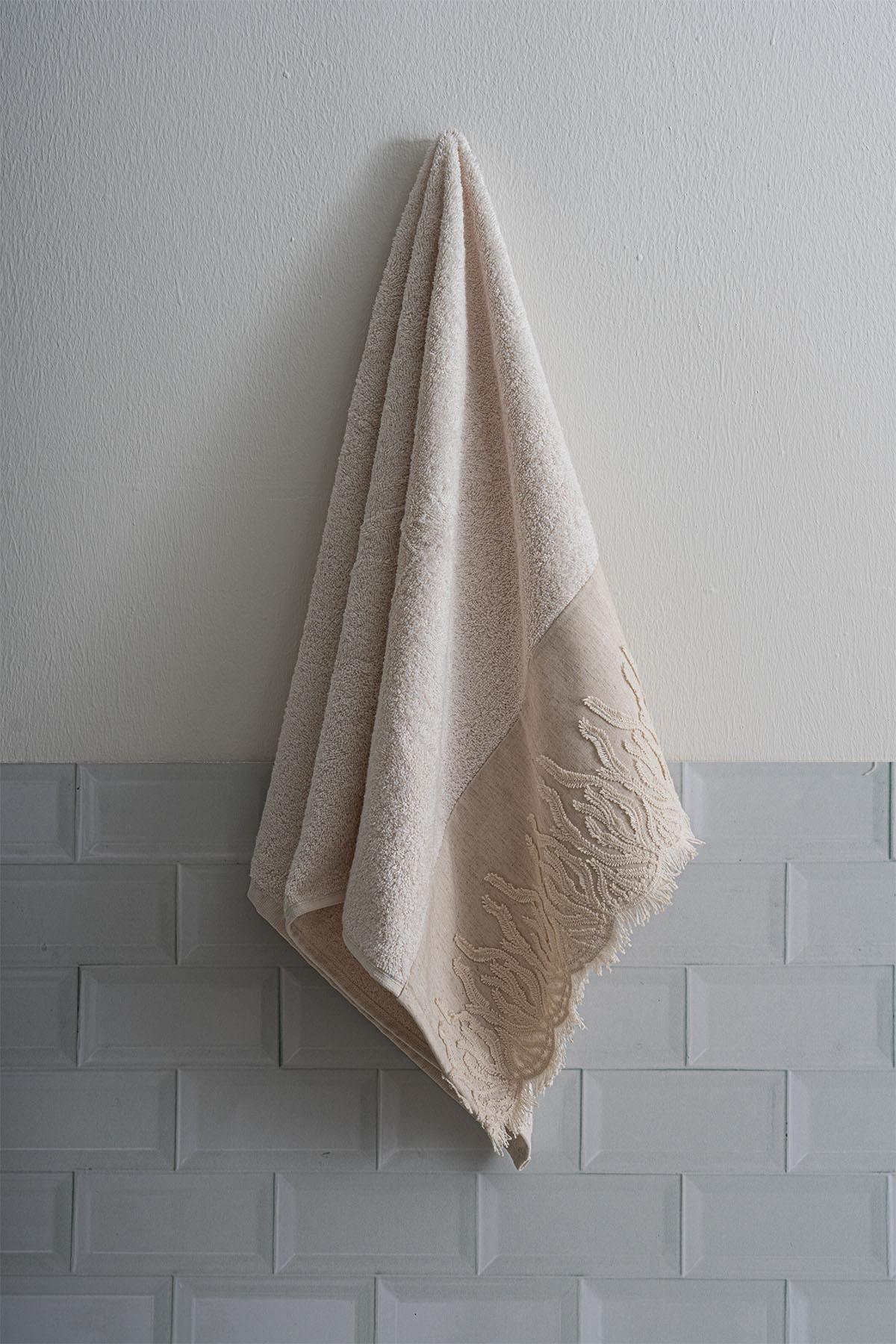 Coral Embroidered Tasseled Face Towel (50 x 90 cm)