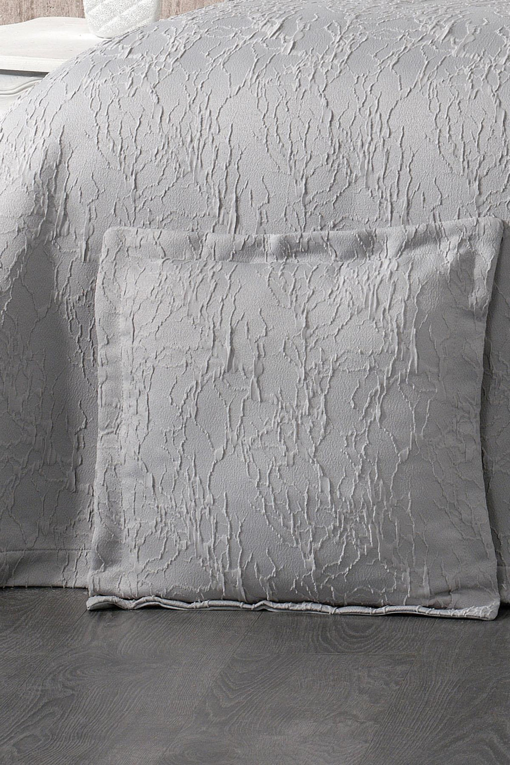 Mitra Embroidered Double Bedspread